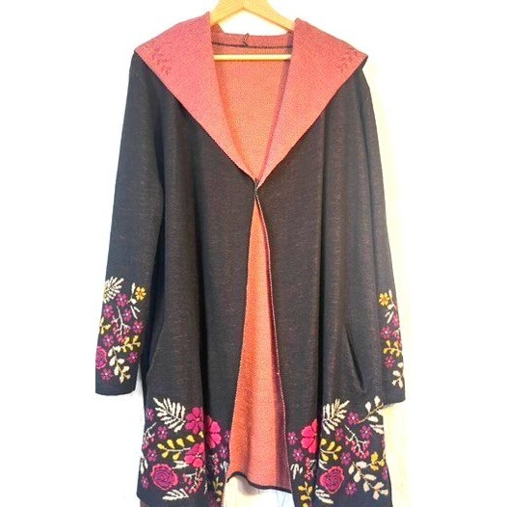 Boho Beautiful Floral Knit Cardigan w/ Hood sz. Large- brand unknown